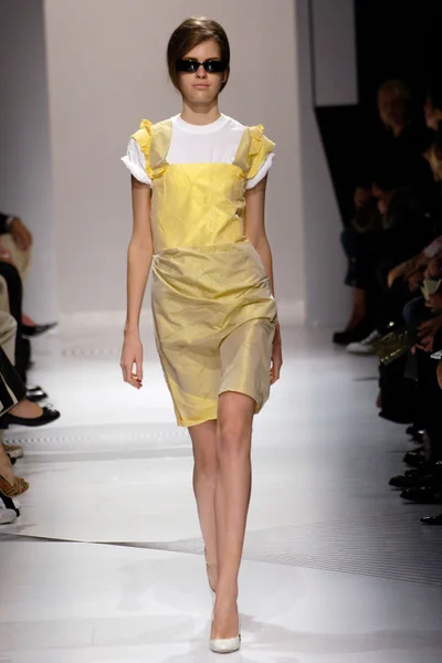 Look 4